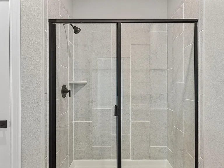 929 Emerson Dr — Photo 15