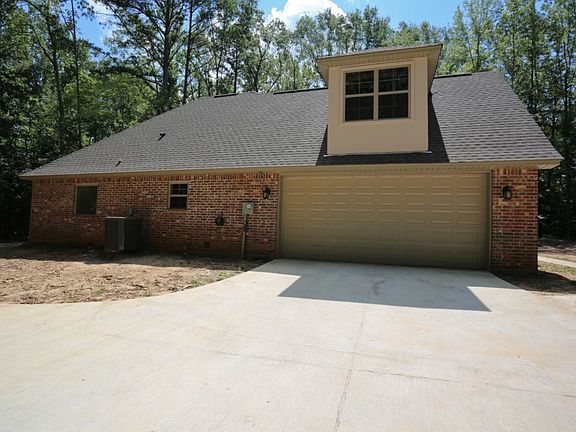 5th image of 279 Fleur De Lis Dr