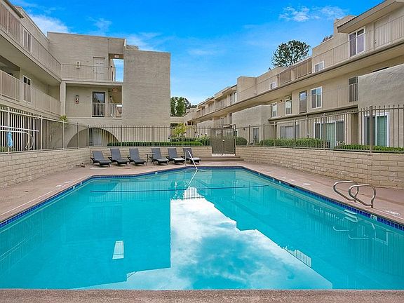 3rd image of 13754 Mango Dr Unit 224