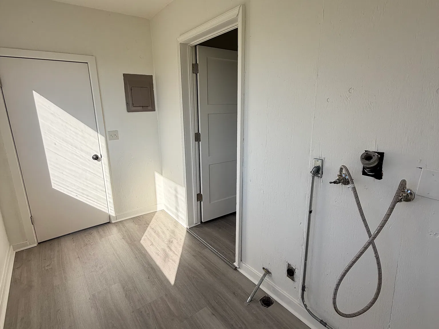 1 bed, 528 sqft, $1,050 — Photo 2