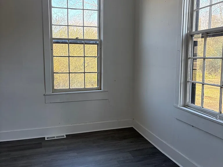 14892 Smith Dr — Photo 6