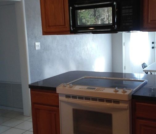 5th image of 185 Overbrook Dr