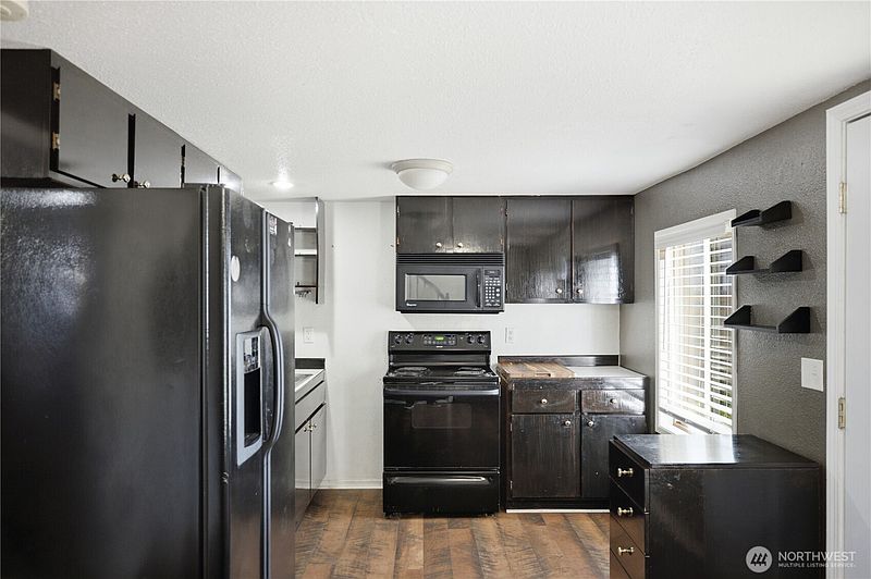 4th image of 509 S 60th Street