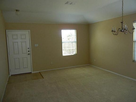 3rd image of 750 Lentisco Dr