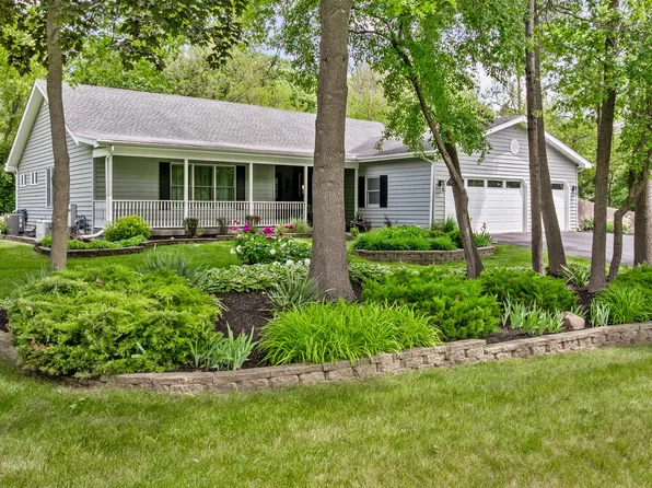 28W140 Mack Rd, Wheaton, IL 60189