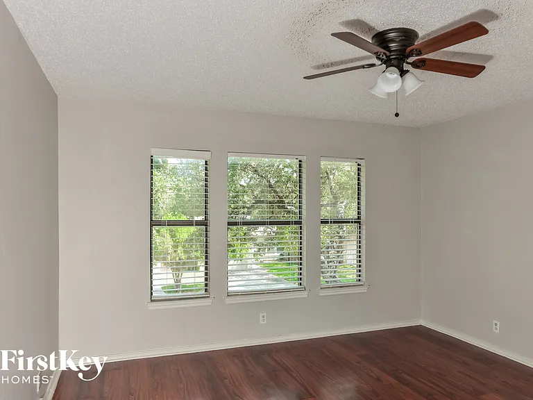 13391 Greenstone — Photo 10