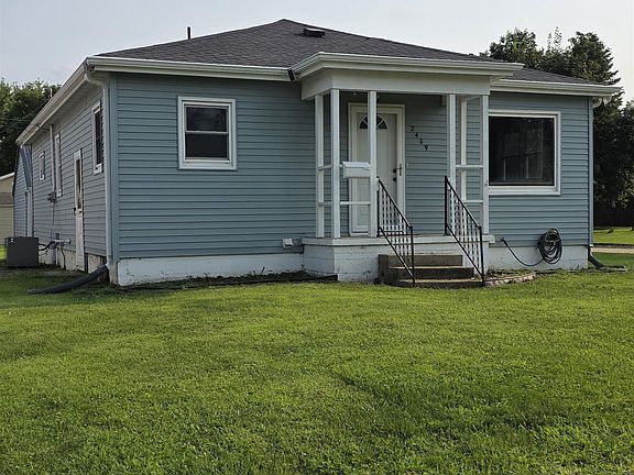 2nd image of 2409 McKinley St