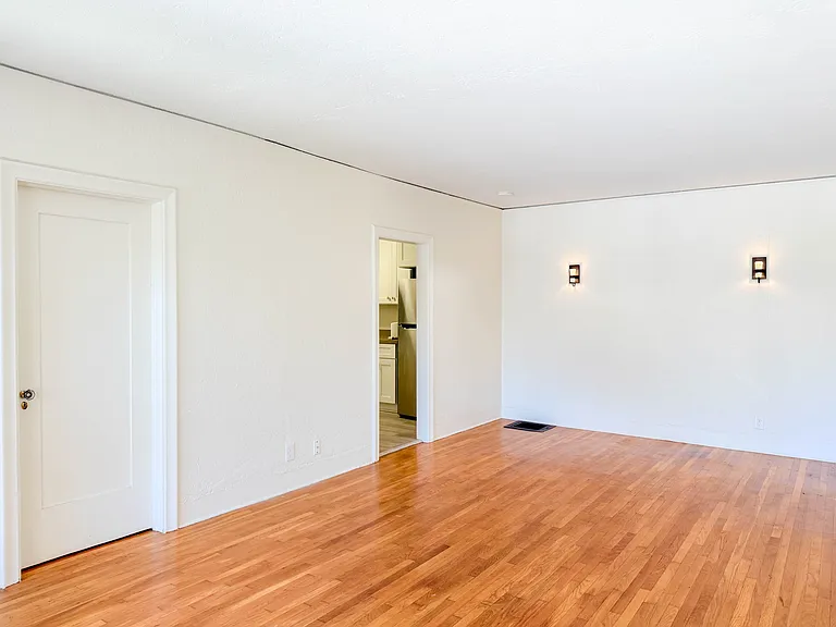 3772 Park Blvd #8 — Photo 3