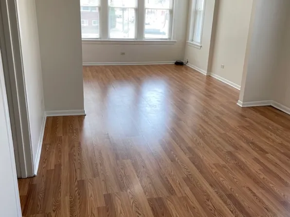 2850 N Austin Ave APT 1, Chicago, IL 60634