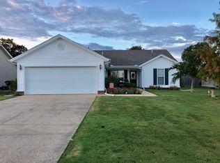 5912 Whitecliff Dr, Jonesboro, AR 72405