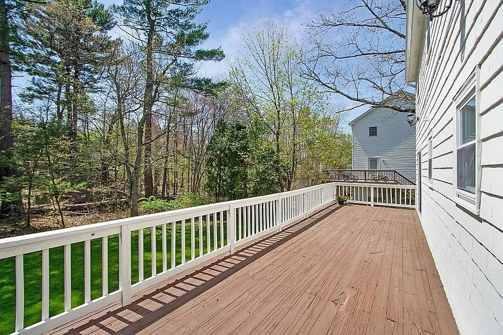 4 bed, 2.5 bath, 1408 sqft, $4,500 — Photo 2