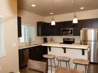 530 Greenwood Dr SW #102, Olympia, WA 98502