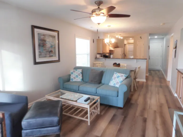 521 White River Dr #21F — Photo 10