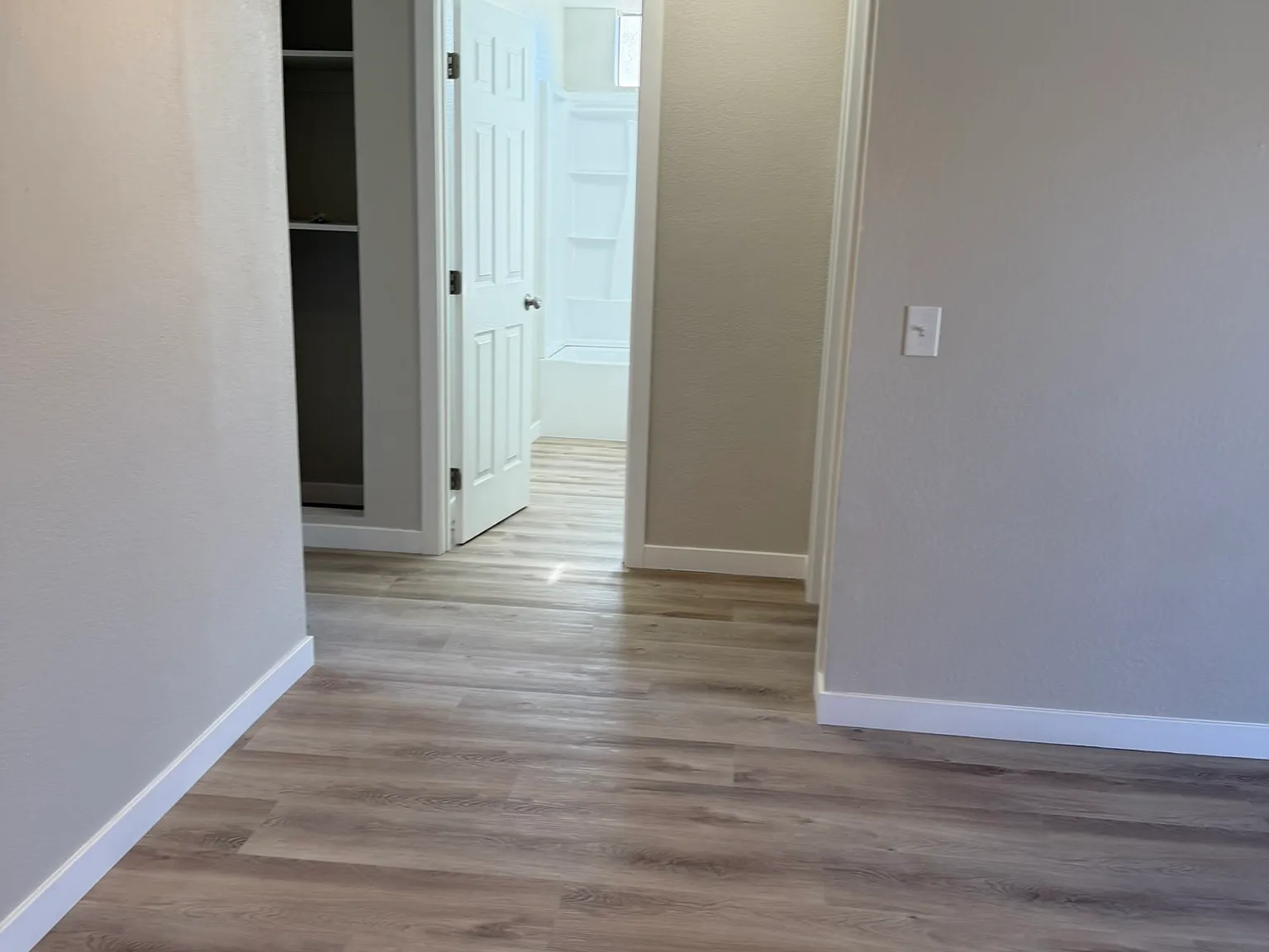 2 bed, 1050 sqft, $1,395 — Photo 4