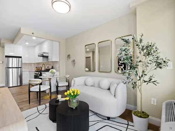 163-07 72nd Avenue image 5 of 14