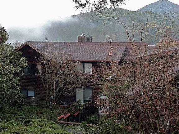 sweeping views of mt. tam