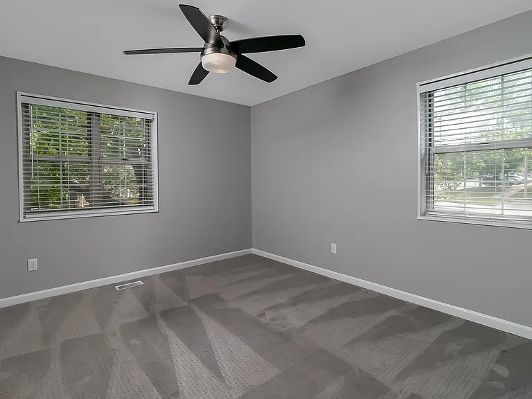 9126 Eager Rd — Photo 16
