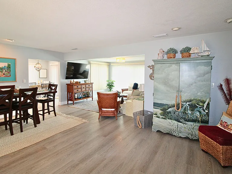 10128 Yacht Club Dr — Photo 5