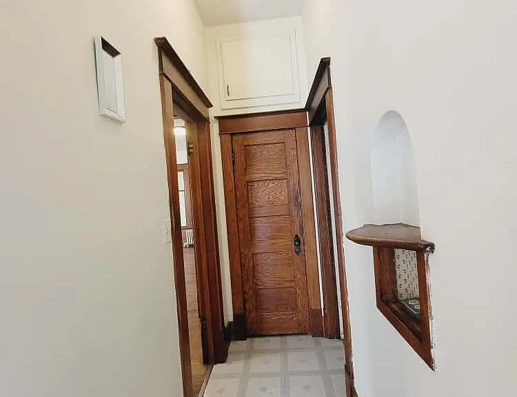 717 W Division St — Photo 12