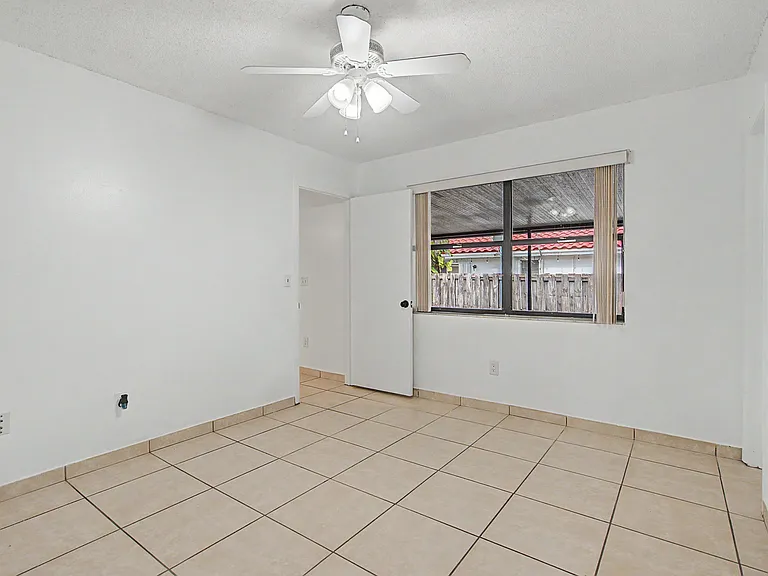 1650 Sandpiper Blvd — Photo 14