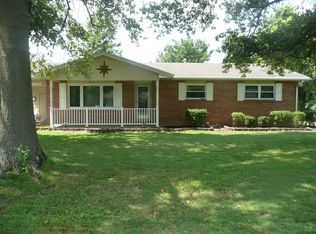 803 Cambridge Dr, Sikeston, MO 63801