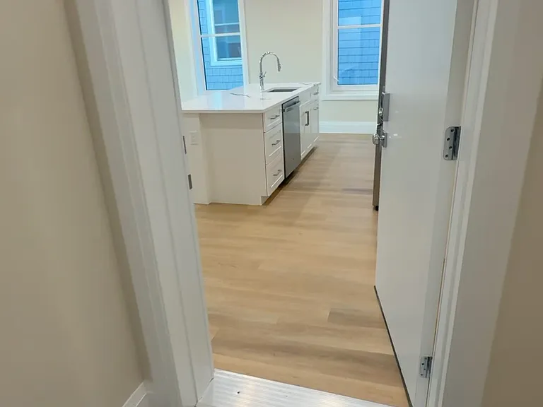 665 Columbia Rd #3 — Photo 8