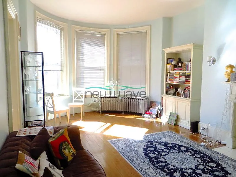 1 bed, 550 sqft, $3,500 — Photo 3