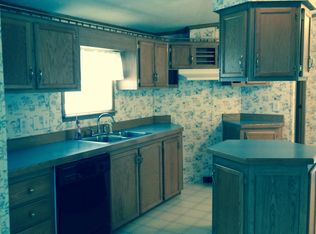 10 S Main St, Smithfield, PA 15478