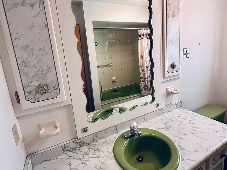 410 Barbara Dr — Photo 17