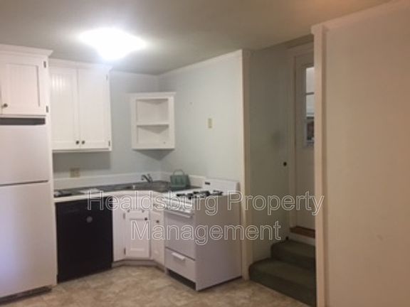 3rd image of 435 1st St #A