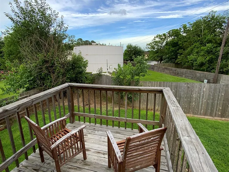 5027 Kleinway Dr — Photo 13