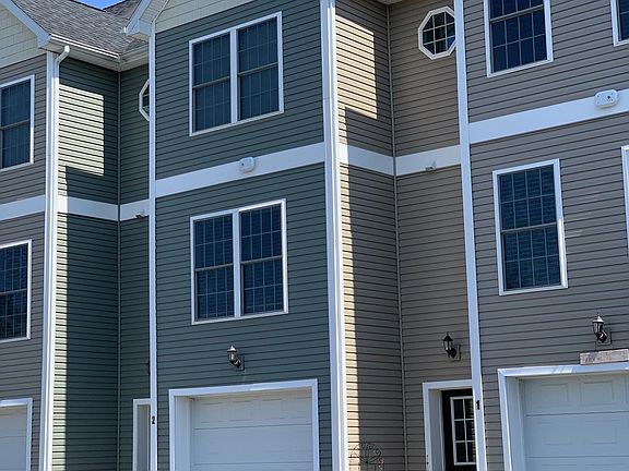 5th image of 11 Parker St APT 4