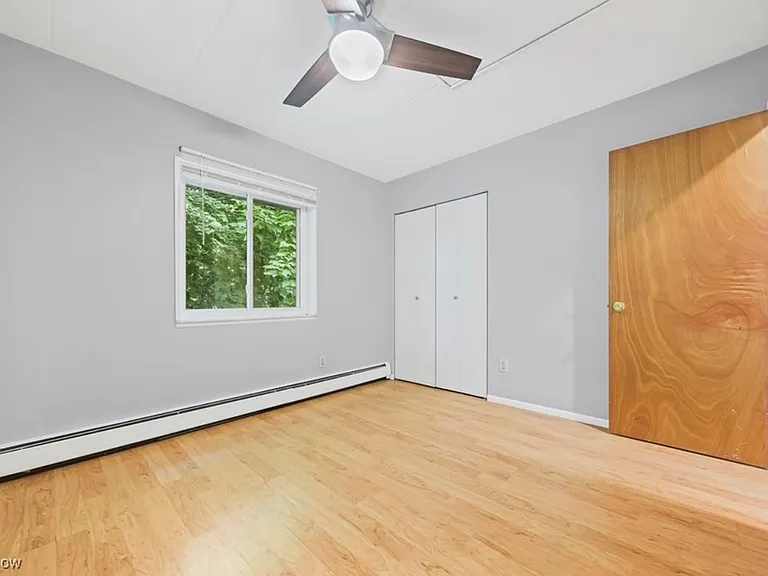 980 S Lincoln St — Photo 14
