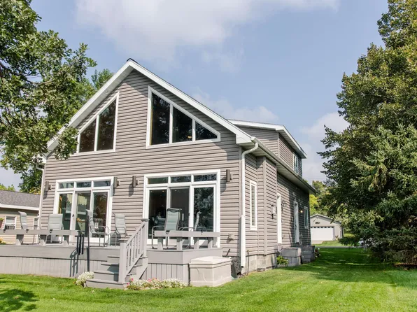 51779 Grobe Beach Rd, Detroit Lakes, MN 56501