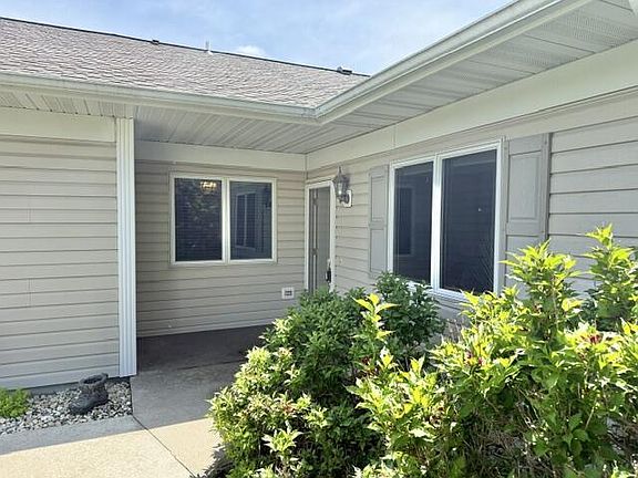 2nd image of 400 S Rice STREET #2