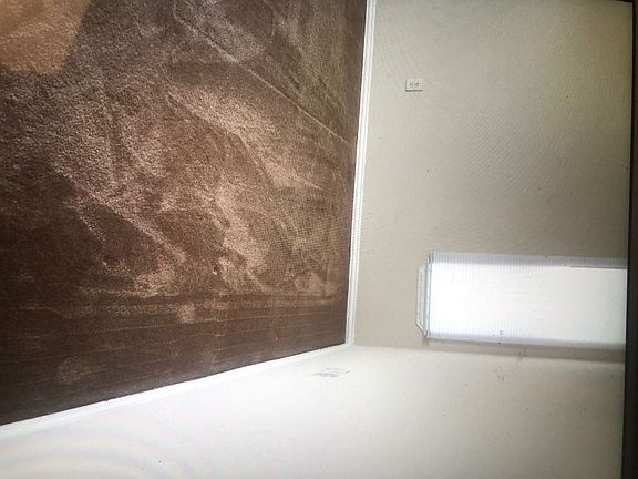 3rd image of 1999 Ragland Rd Unit B