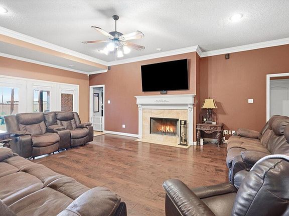 3rd image of 6018 86th St
