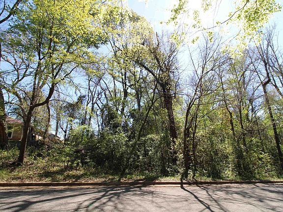 5th image of 408 Shande Dr