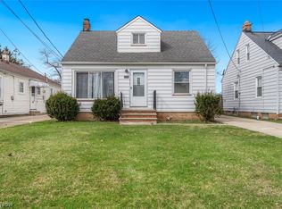 1206 Lander Rd, Mayfield Heights, OH 44124