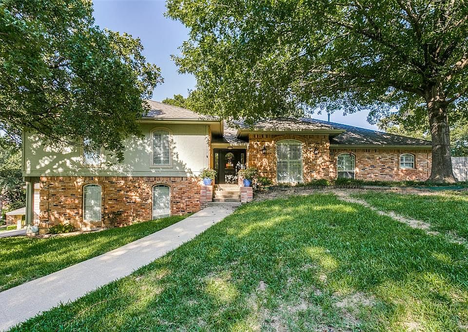 1st image of 3905 S Shadycreek Dr