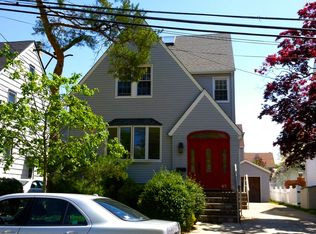 45 Fremont Rd, Valley Stream, NY 11581