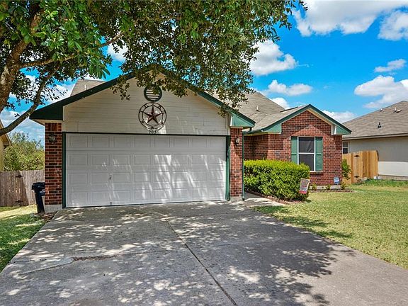 2nd image of 203 Dana Dr
