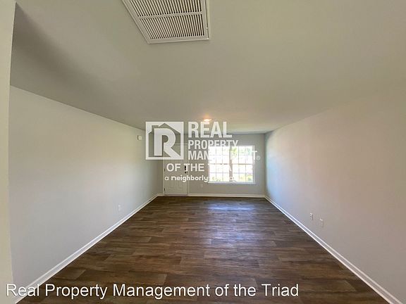 5th image of 4026 Bobtail Ct