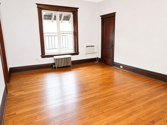 2nd image of 331 Melwood Ave