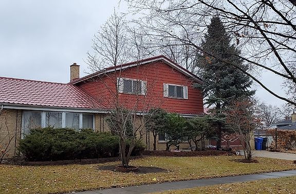 2nd image of 593 Bedford Ln