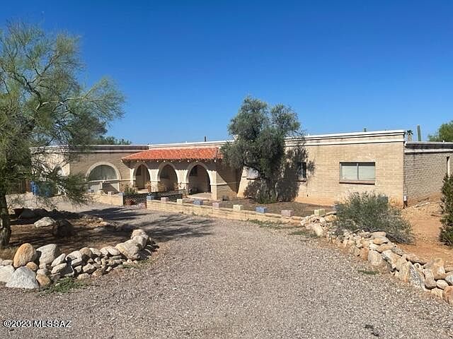 2nd image of 6525 N Camino De Michael