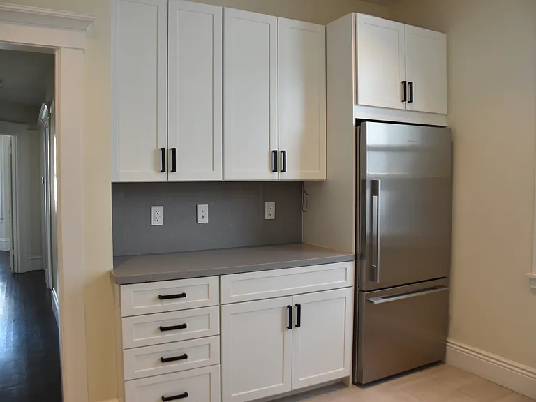 1625 Larkin St #F — Photo 4