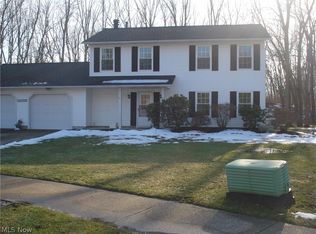 8290 Quail Point Ln, Mentor, OH 44060