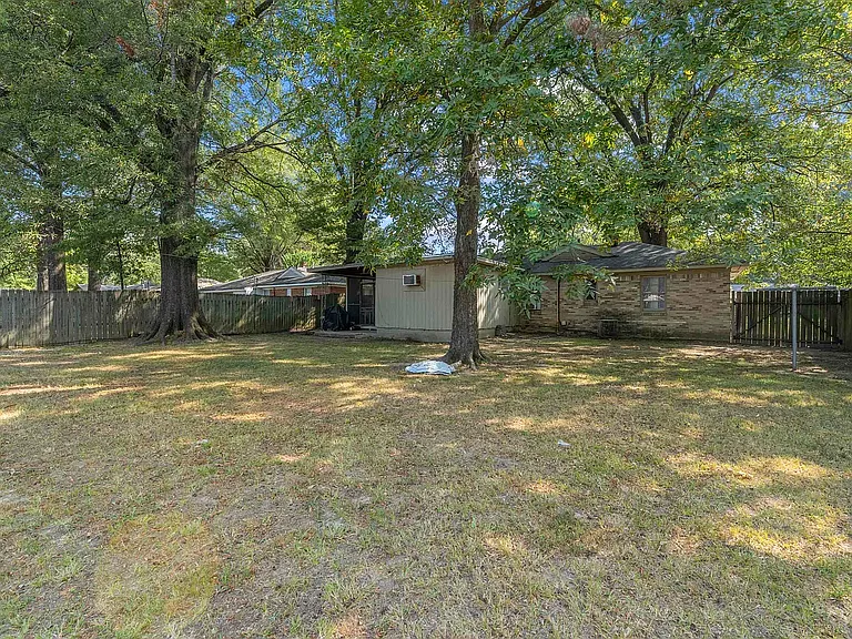 1597 Marcia Rd — Photo 17