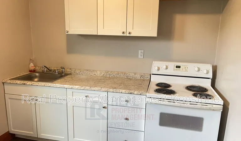 122 E 16th Ave #2 — Photo 2